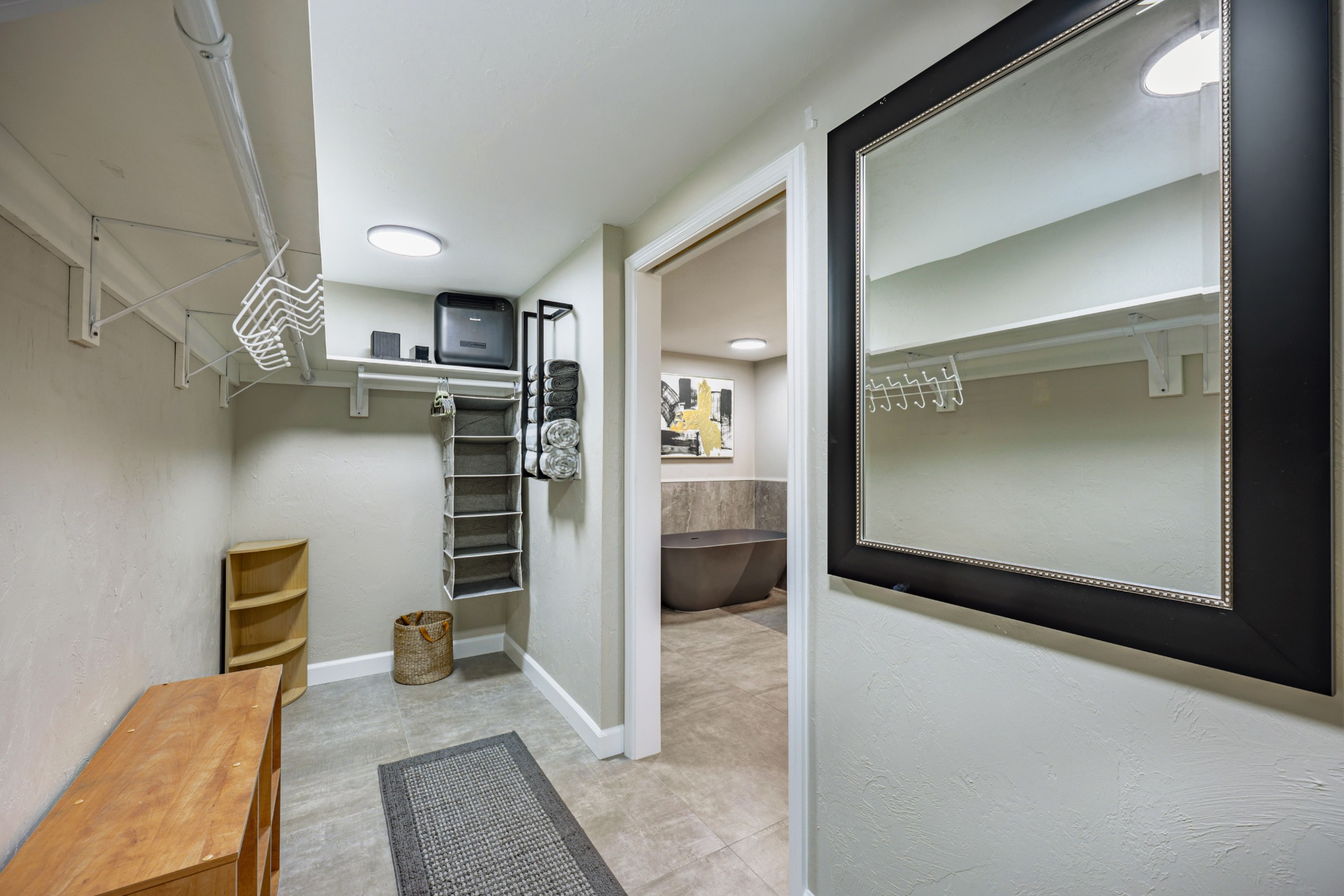 Walk-in closet del baño principal